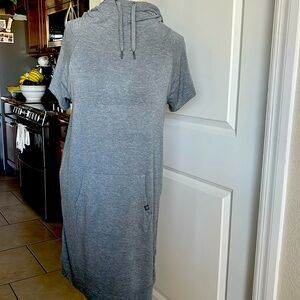 EUC Gaiam Womens Gray Short-Sleeve Hoodie Dress Size: medium